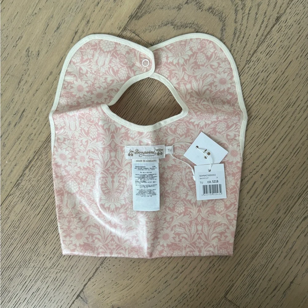 Bonpoint Snap Bib